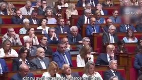 VIDEO Criză politică profundă în Franța. Al patrulea premier în doi ani demisionează după moțiunea de cenzură